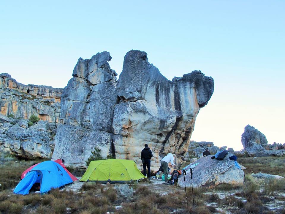 cederberg-circuit-3-crystal-pools-camp