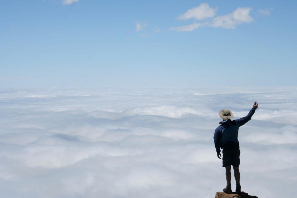 drakensberg-grand-traverse-finding-signal