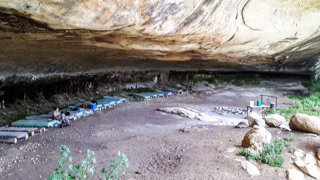 sporekrans-bushmans-cave