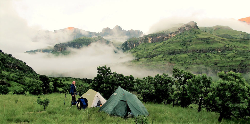 hiking-tents-drakensberg-green