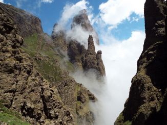 drakensberg-passes-cockade-pass