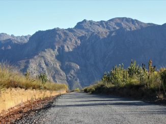 du-toits-peak-private-farm-road