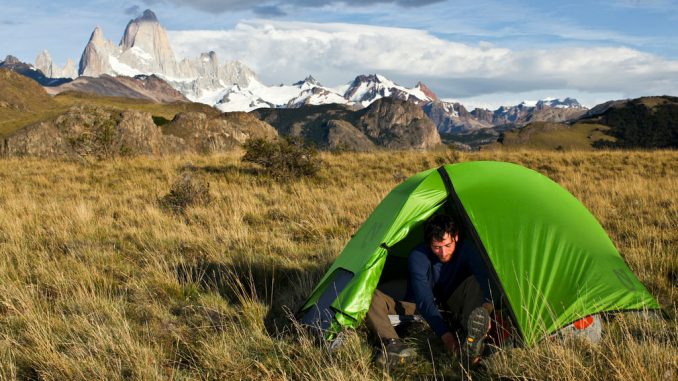 What We Need to Look for When Buying Hiking Tents?